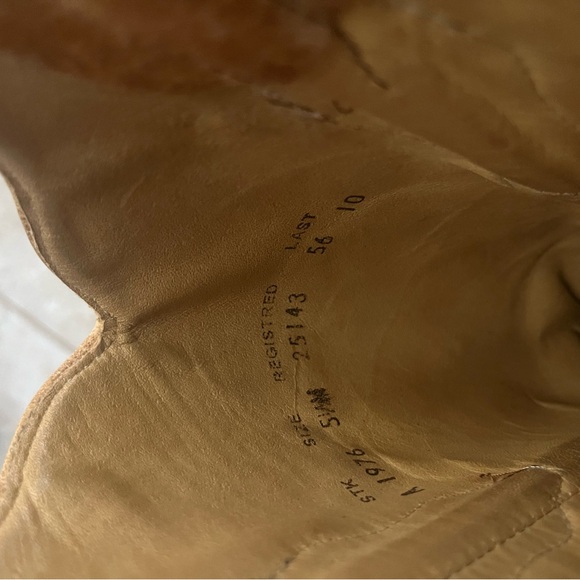 Corral Tan and Red Heeled Boots - Picture 5 of 7